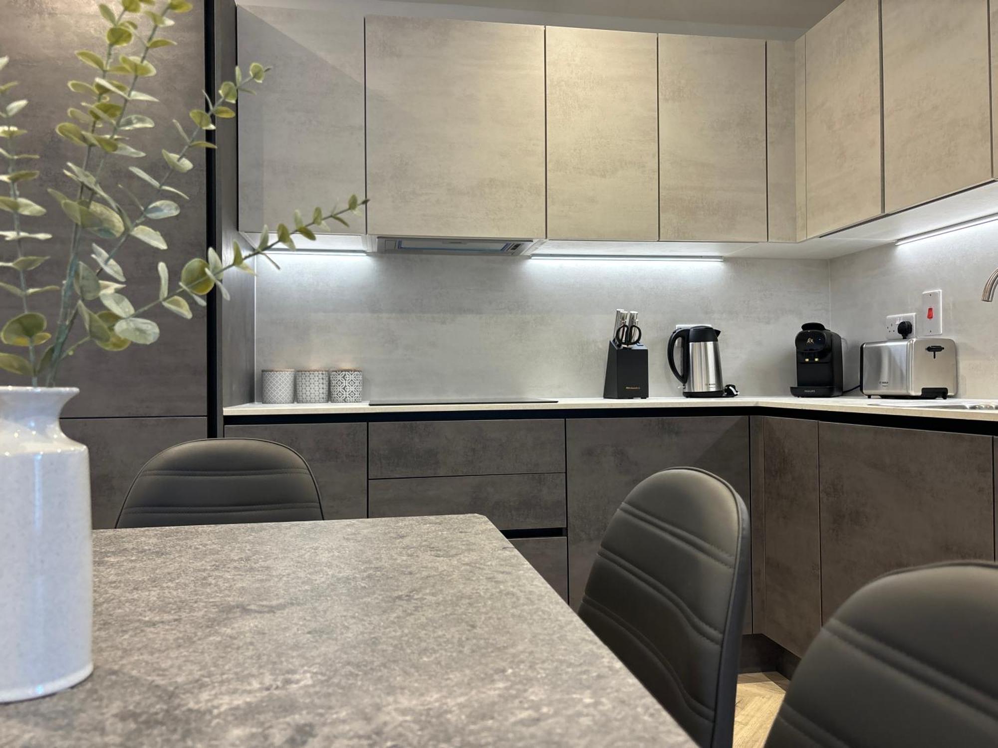 Manchester Apt, Free Parking, Business, Couples & Families Exteriör bild